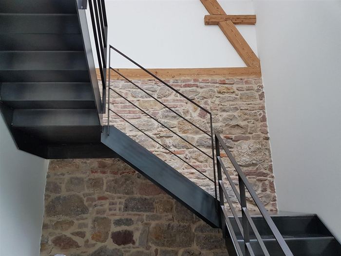 Stahltreppe in einem Altbau
